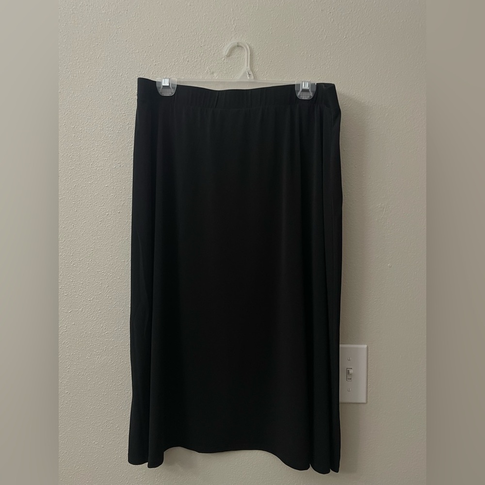 Chico’s Effortless Midi Skirt | Black